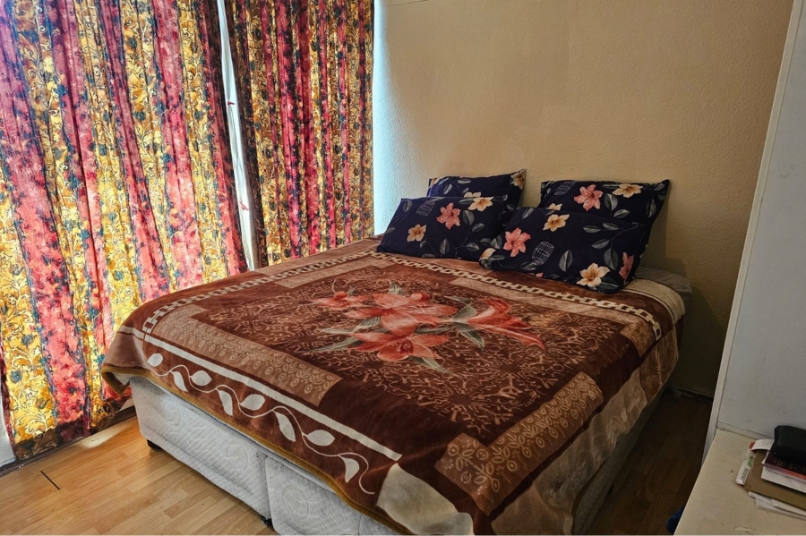 2 Bedroom Property for Sale in Fairfield Estate Western Cape